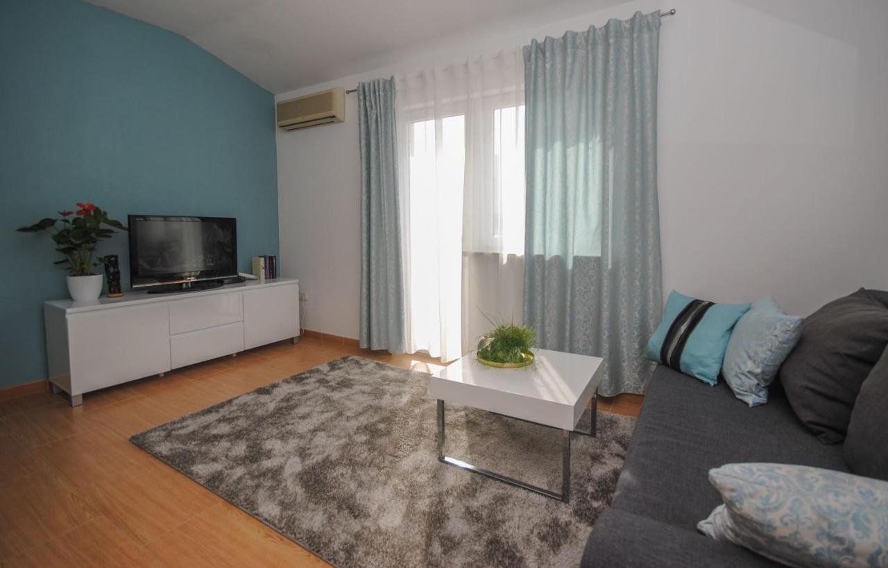 Apartment Tina Podstrana Ngoại thất bức ảnh