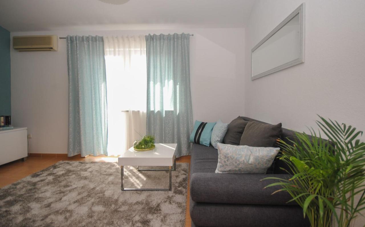 Apartment Tina Podstrana Ngoại thất bức ảnh