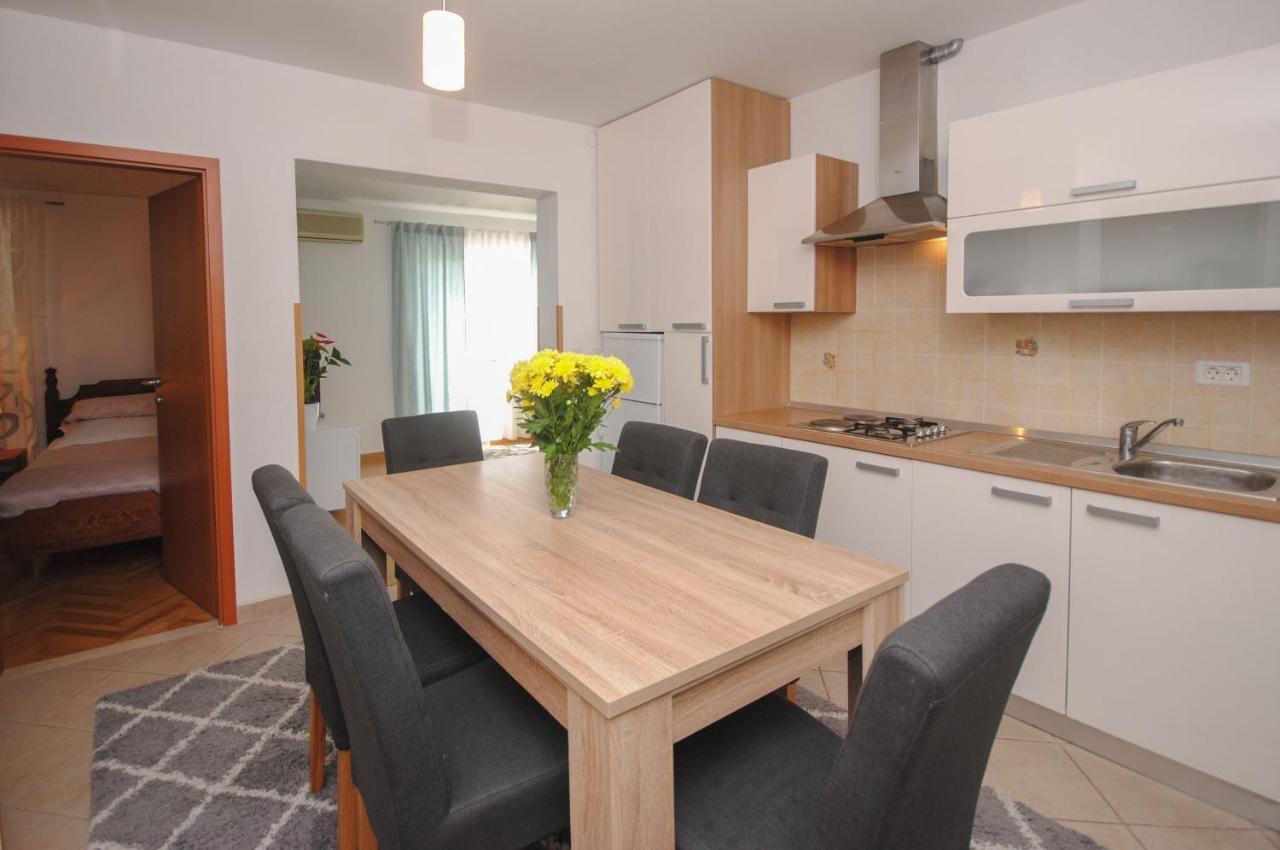 Apartment Tina Podstrana Ngoại thất bức ảnh